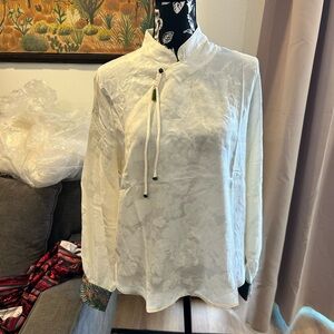 Elegant silk Blouse with Green Accents